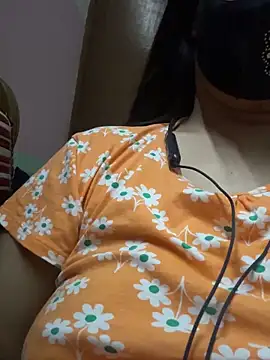 Saguphtah_Chattergy_22's cam snapshot