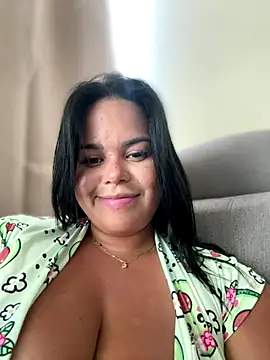 AliceStarshine's cam snapshot