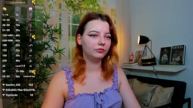 pretty_little_thing's cam snapshot