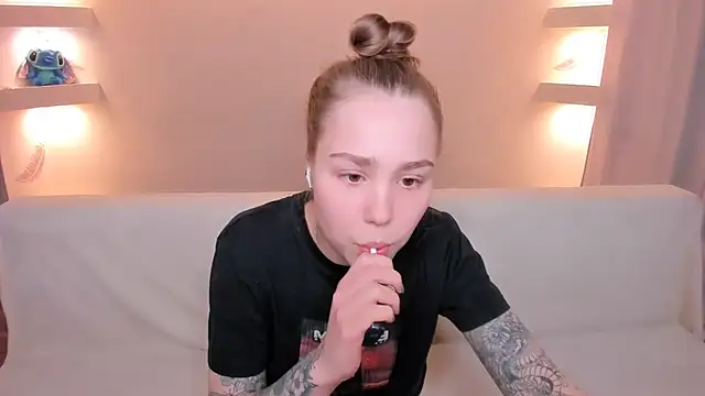 Sweet_Meg's cam snapshot