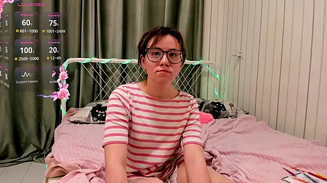 AlisiaEthen's cam snapshot