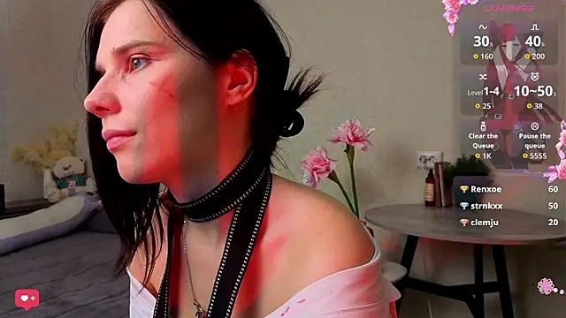 Mell_Hyees's cam snapshot