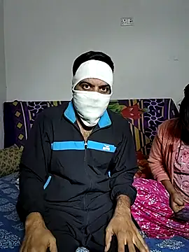 Heena-143 live sex cam