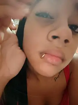 Zoe_Sweett18 live sex cam