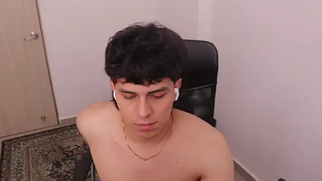 Tony_Hoffa live sex cam