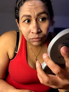 Carola-Ross live sex cam