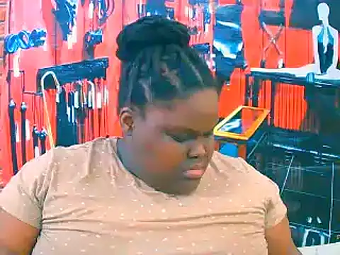 EbonyHotBuns live sex cam