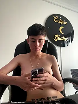 nico_18x live sex cam