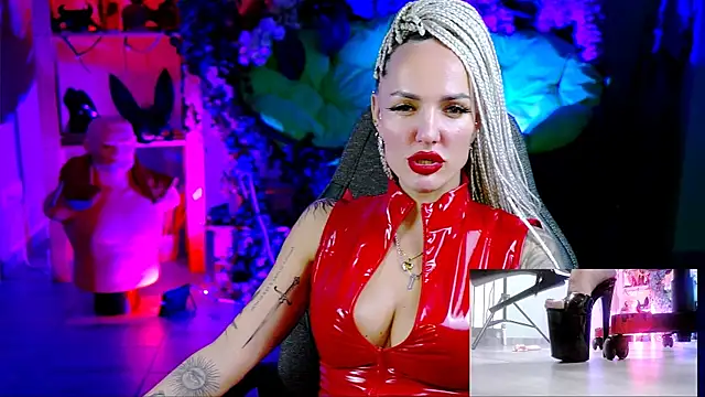 MonicaMaxwel's cam snapshot