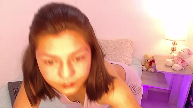 renataj's cam snapshot