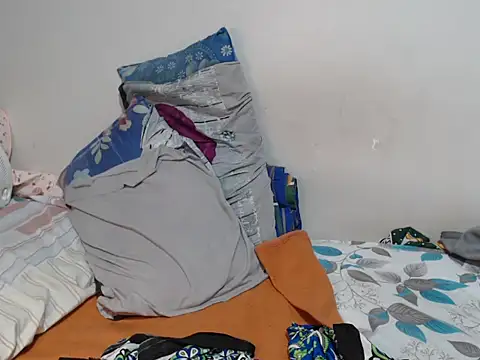 trina_kay's cam snapshot