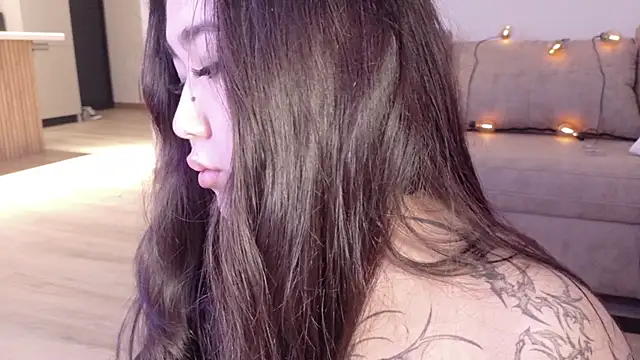 Yuriko_May live sex cam