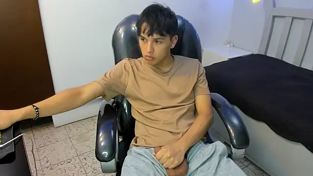 StiwenTwink live sex cam