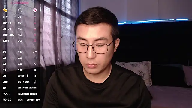 andrewmhilton_ live sex cam