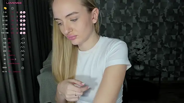 A_delina's cam snapshot