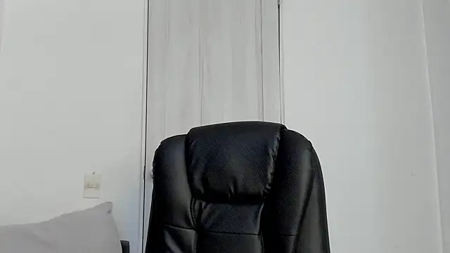 katrhin_66 live sex cam