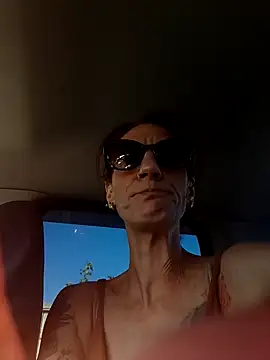 gypsyadventures1's cam snapshot