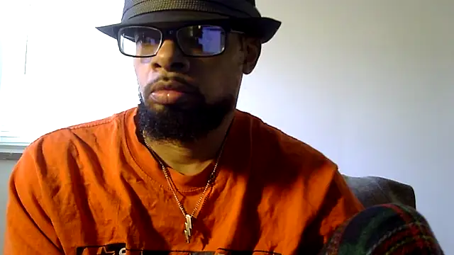 WhiskeyWood_DuhGOD's cam snapshot