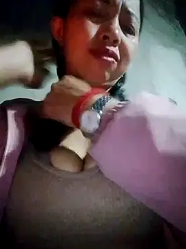 TRIEUTRIEU20's cam snapshot