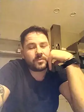 iunutmi live sex cam