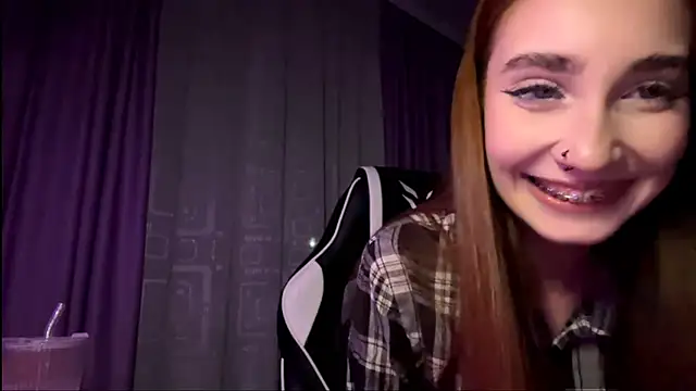 HollyPaw's cam snapshot