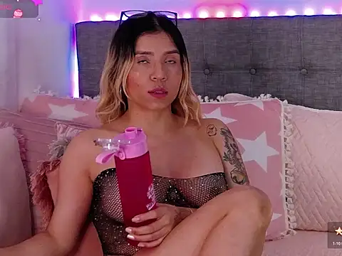 Antonella_Lee's cam snapshot