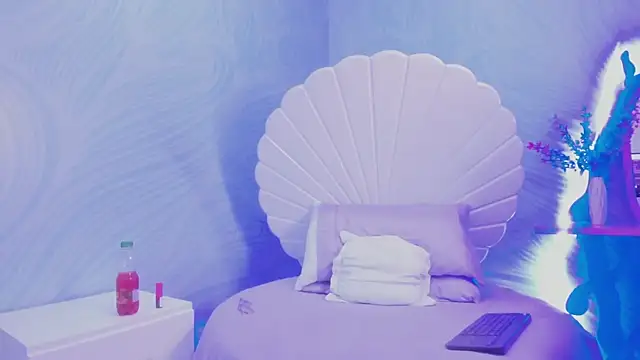 arietta_skinny's cam snapshot