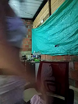 ass_virgin_culoo's cam snapshot