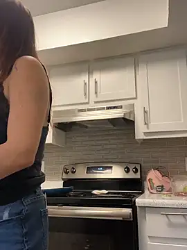 SafeinouterSpace's cam snapshot