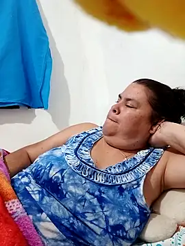 yaneth_'s cam snapshot