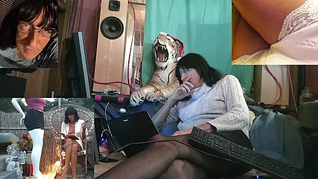 SissiDomination live sex cam