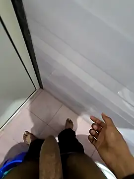 mumbaizboi live sex cam