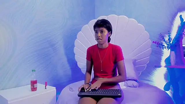 arietta_skinny's cam snapshot