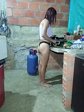 ass_virgin_culoo's cam snapshot