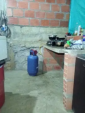 ass_virgin_culoo's cam snapshot