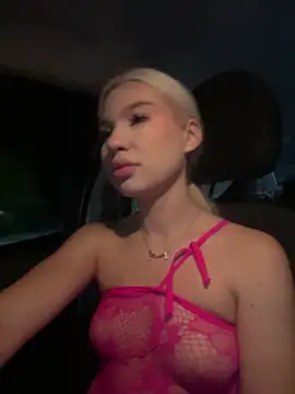 Kiss_Aurora live sex cam