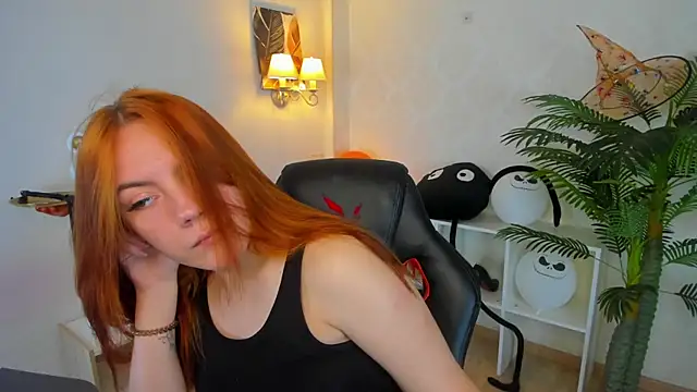 Gingerr_pie's cam snapshot