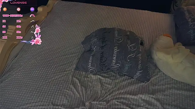 BettieBourque's cam snapshot