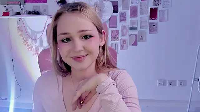 SweetCutie19's cam snapshot