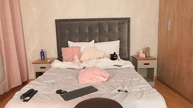 DaliaCruz live sex cam