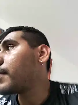 Andyy_Carterr's cam snapshot