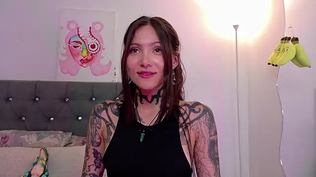 sara_queen10's cam snapshot