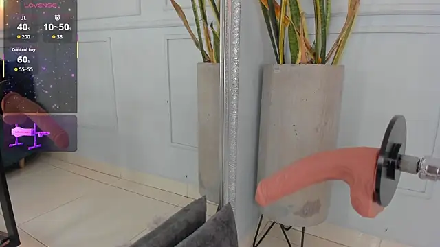 Jazmiinee live sex cam