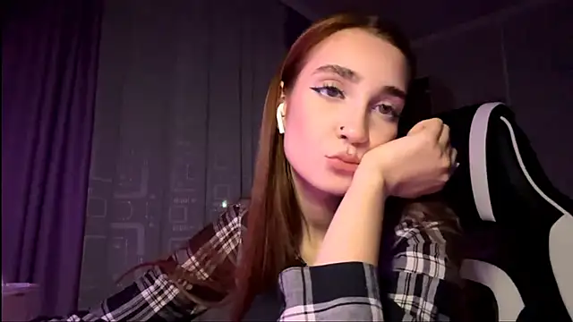 HollyPaw's cam snapshot