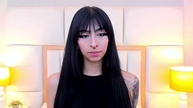 LaylaaDoll live sex cam