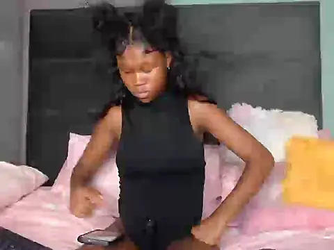 LilPregnantMommyyy's cam snapshot