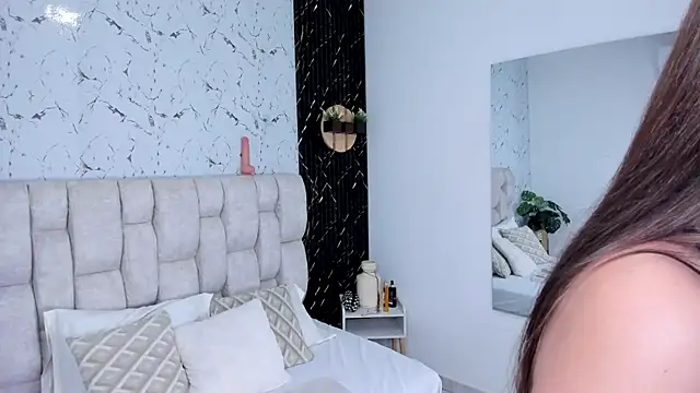 MadisonnLee's cam snapshot