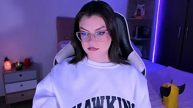 OphelianaRose33 live sex cam