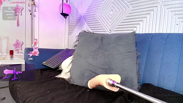 danika_mori1's cam snapshot