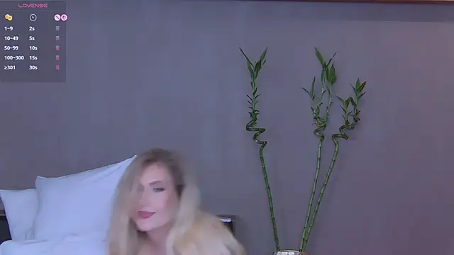 OndinaNoir's cam snapshot